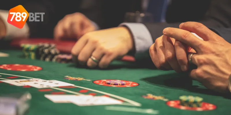 Chơi Poker Trực Tuyến, Trải Nghiệm Thú Vị Cùng 789BET 4 Mẹo chơi poker trực tuyến hiệu quả